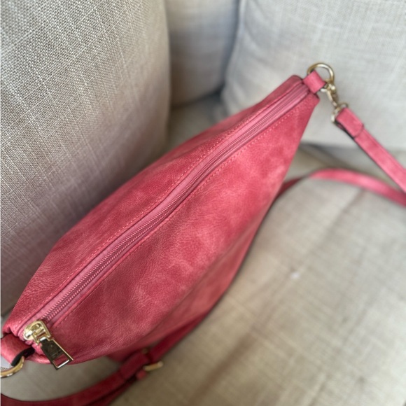 Pink Duffle crossbody bag nwot - Picture 13 of 16